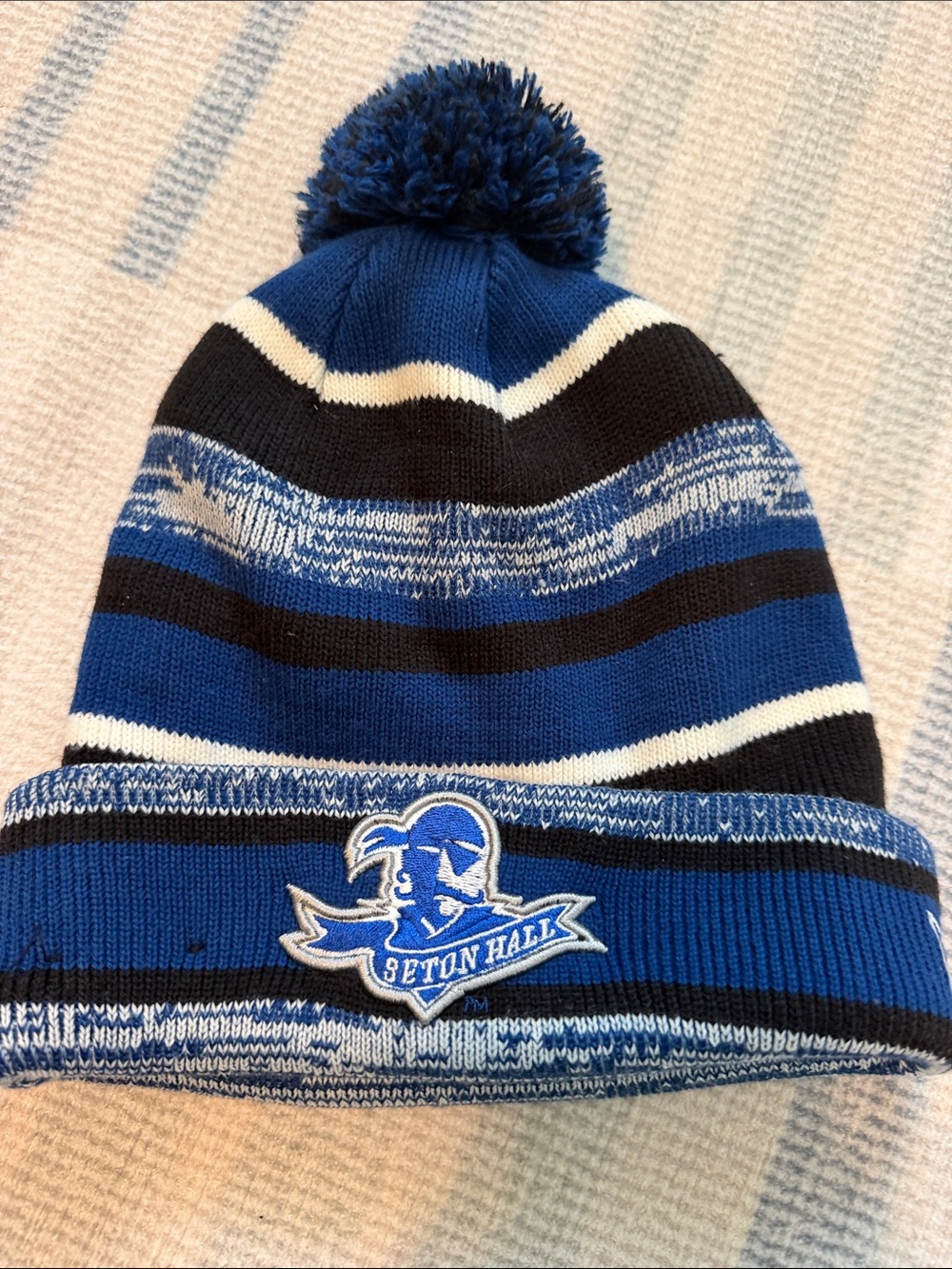New Era Seton Hall unisex adult Pom Beanie - Blue/Black/White